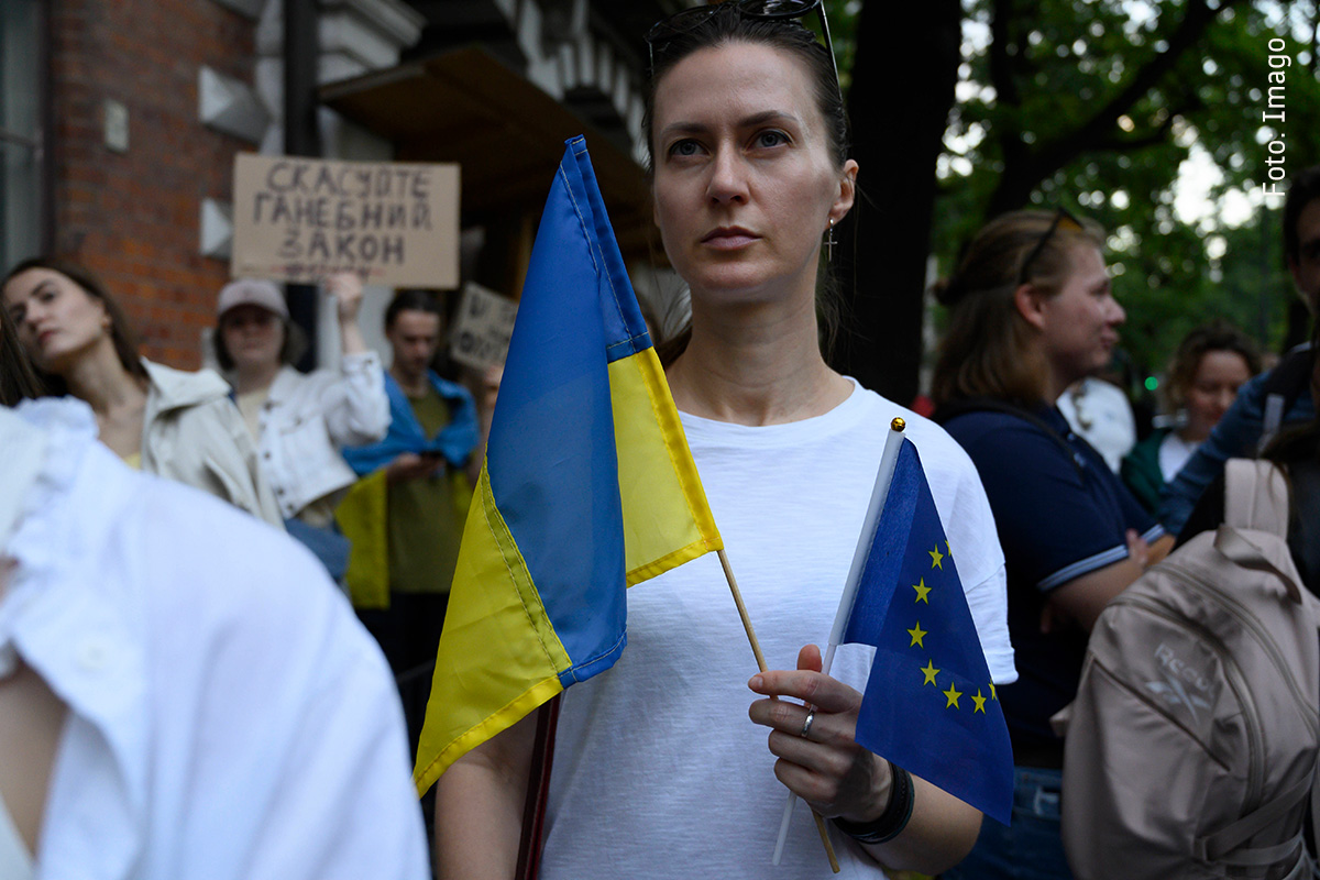 Das Zentrum Liberale Moderne lädt Sie in Zusammenarbeit mit der Konrad-Adenauer-Stiftung herzlich zur internationalen Konferenz „Geopolitische Zeitenwende? - Die Ukraine und die Zukunft der EU“ am 12. November 2025 in der Akademie der Konrad-Adenauer-Stiftung ein.