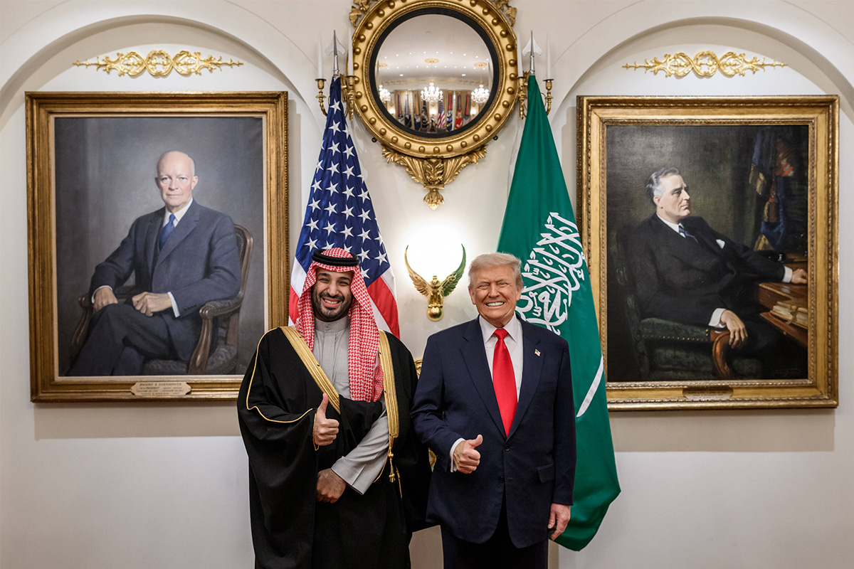 Israels militärisches Vorgehen im Nachbarland wird von den einen schon jetzt als Bruch des Völkerrechts kritisiert, von den anderen aber als verständliche Verteidigungsmaßnahme gesehen, wie unser Kolumnist Richard Schneider schreibt.