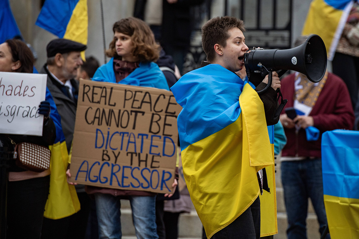 Protest in Boston gegen geplantes Friedensabkommen zwischen der Ukraine und Russland