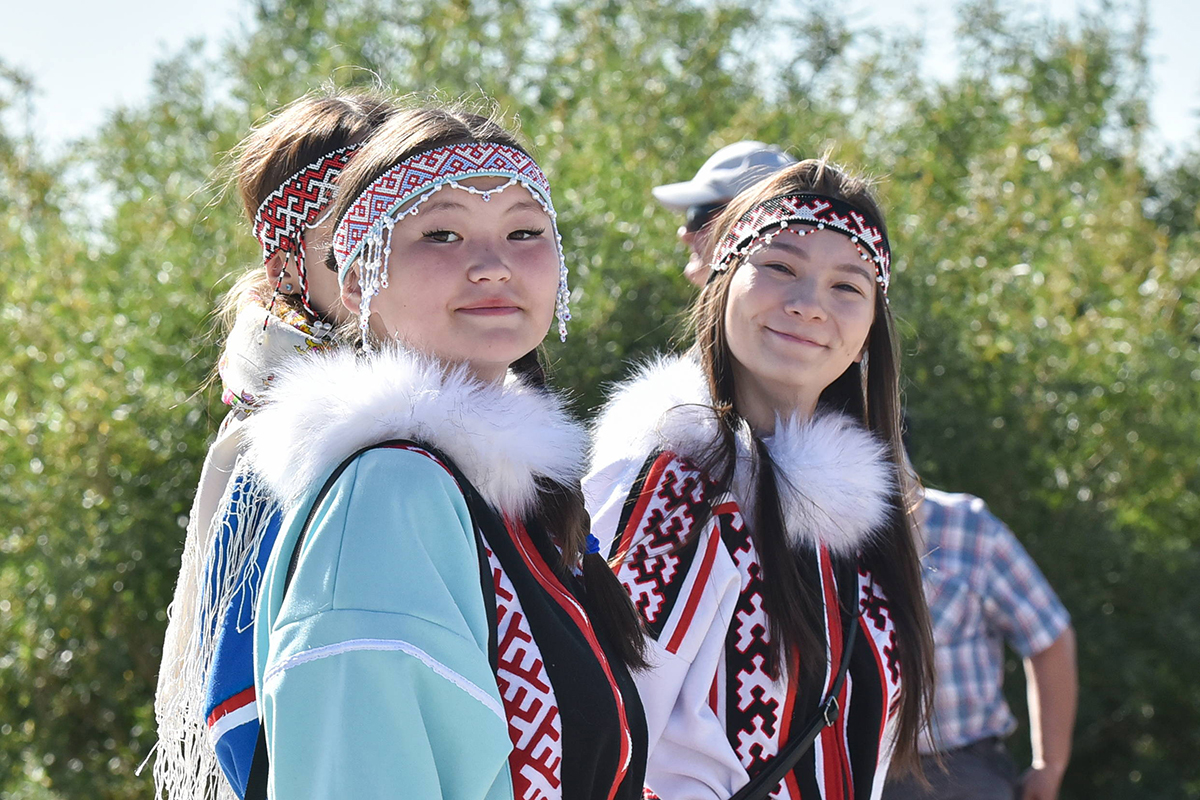 On paper, Russia is a multiethnic state whose national minorities enjoy constitutional protection. In reality, however, the rights of non-Russian peoples have been drastically curtailed for years. Since 2024, anyone in Russia who advocates for ethnic and Indigenous groups is faced with the threat of prosecution under the country’s draconian extremism laws. Yelizaveta Landenberger analyses the situation.