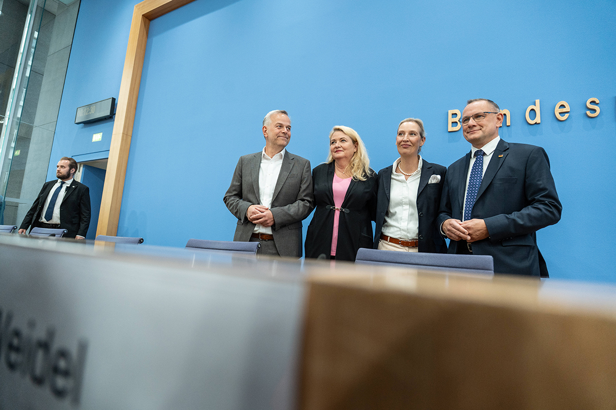 Karolina Wigura, spricht mit Ralf Fücks über Gründe und Ursachen für den Erfolg der AfD und die Frage, wie liberale Kräfte nun mit ihr umgehen müssen sowie über die Parallelen zum Rechtspopulismus in Polen.